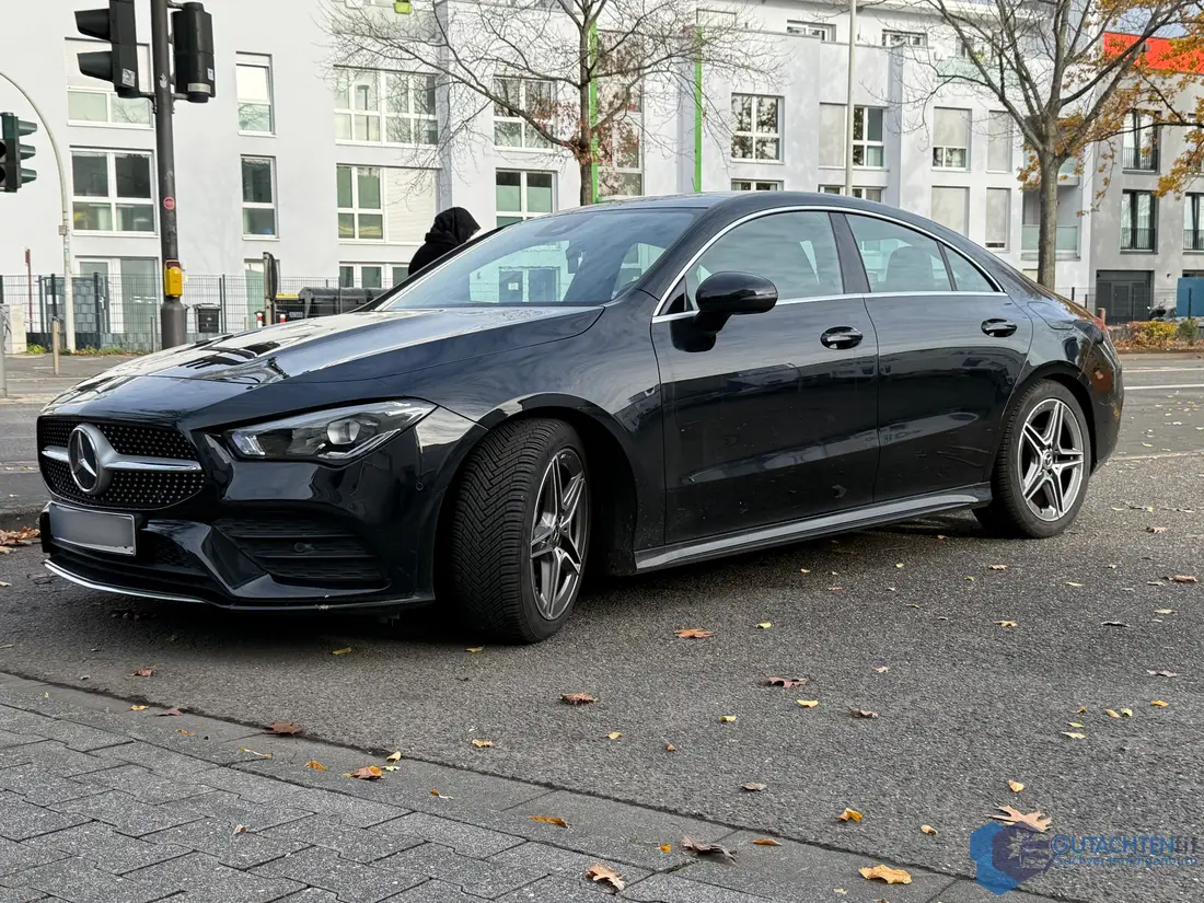 Mercedes-Benz CLA nach Unfall, Schadenfall aus dem Gegen-Check