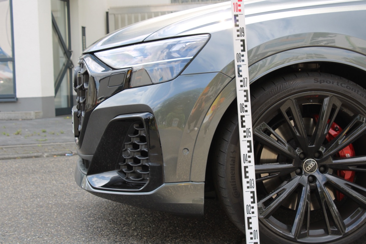 Audi SQ8 - Schadenstelle