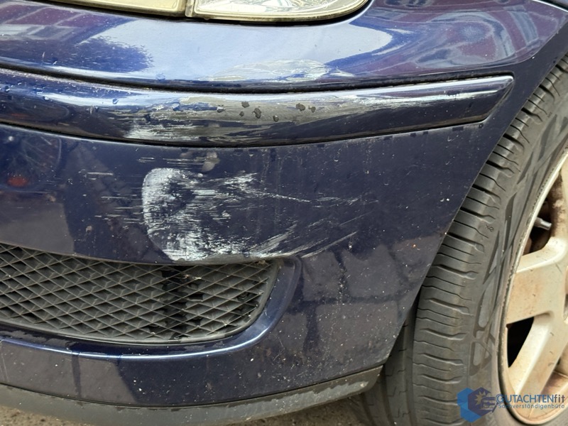 Gutachten Schadendetail - Seitenpartie